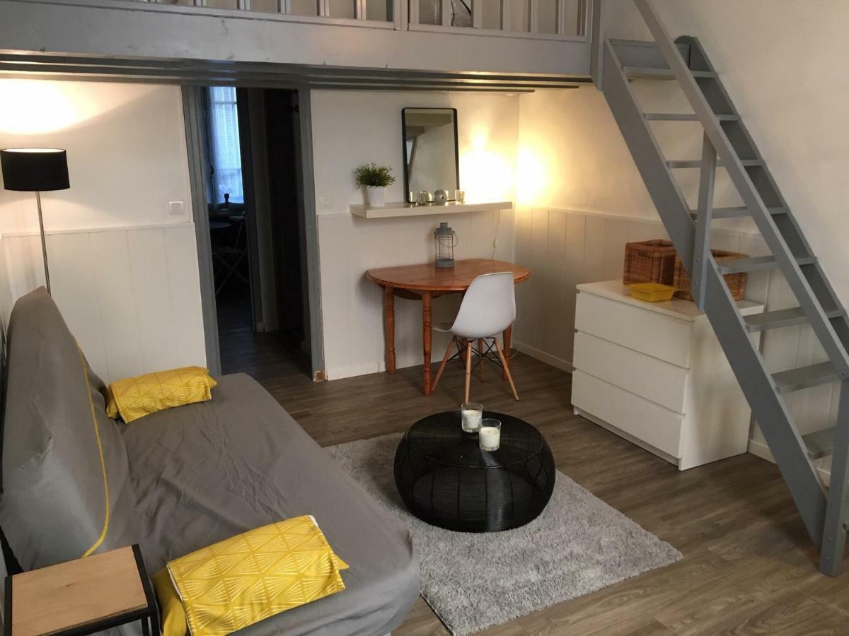 Studio Avec Mezzanine A 5 Min Des Arenes Et De La Gare Hotell Nîmes Exteriör bild